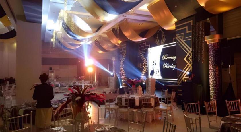 Sequoia Hotel Quezon City Exterior foto